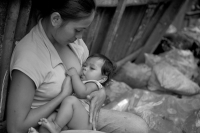 Promoviendo la lactancia materna en Filipinas